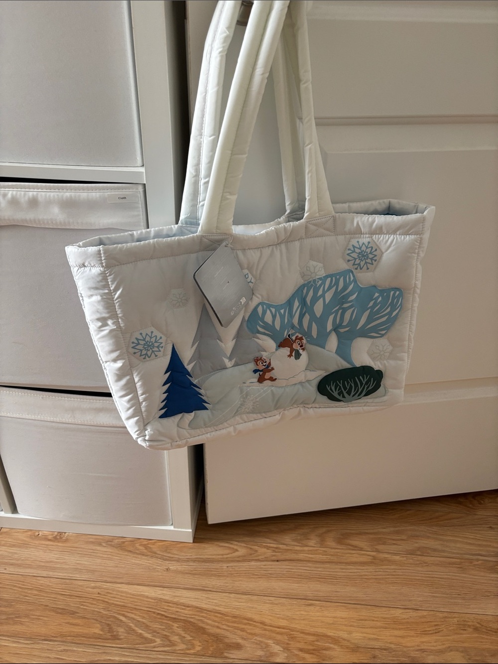 Disney Parks Homestead Minnie Mouse Chip & Dale Quilted Puffer Tote NWT